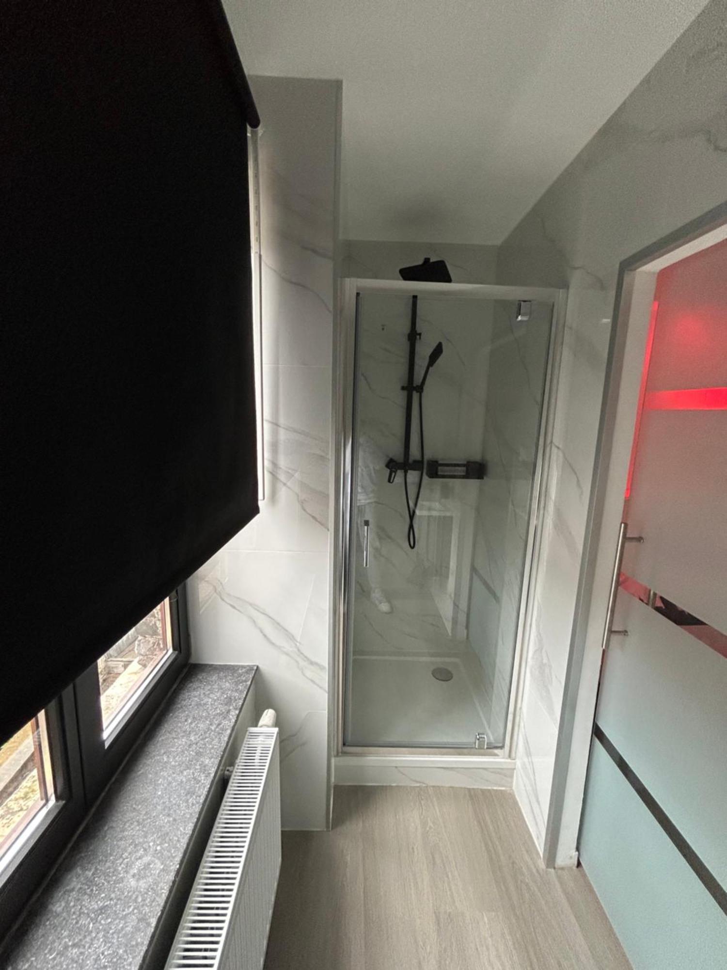 Foursuites Лиеж Екстериор снимка